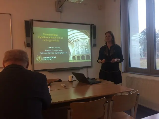 Rusinn&eacute; Dr. Fedor Anita, főiskolai tan&aacute;r, int&eacute;zetigazgat&oacute;